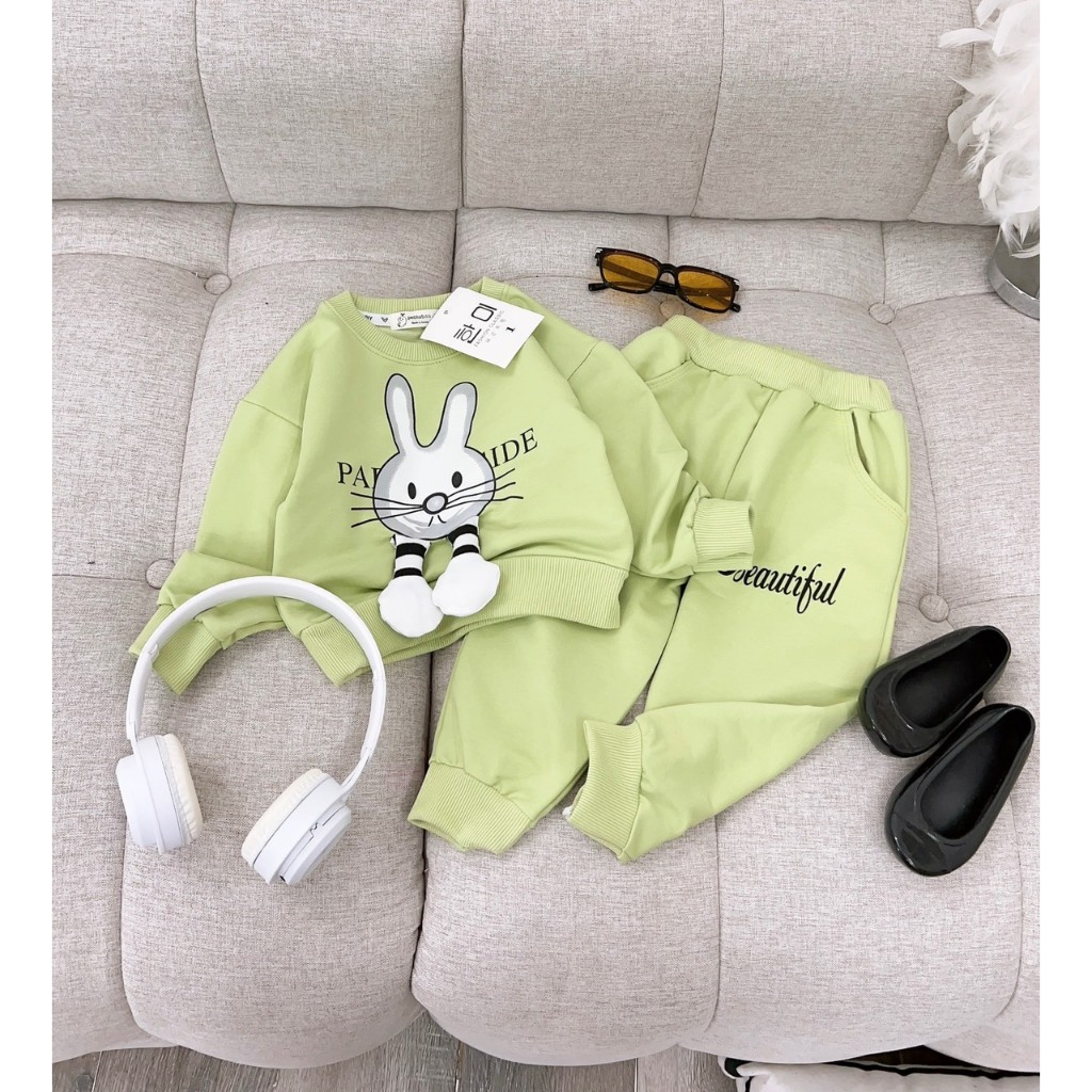 Bộ thỏ 2 tay thật bé gái