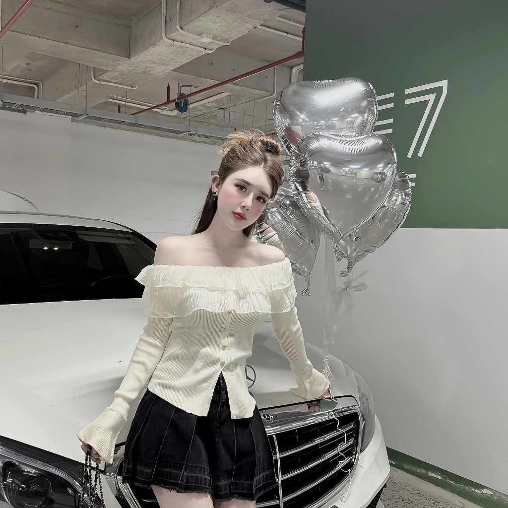 Áo Thun Tăm Trễ Vai Phối Bèo Tơ Gắn Cúc