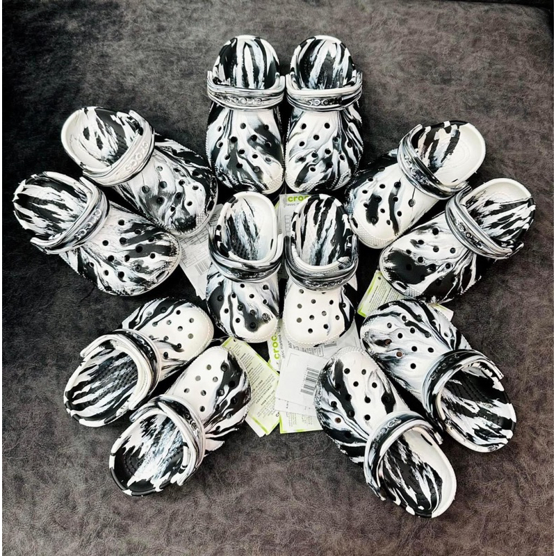 Sục Crocs Trẻ Em Màu Loang Trắng Đen Chính Hãng
