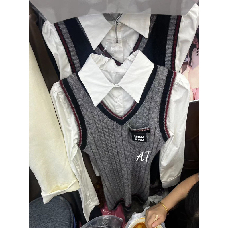 Set Váy Body Len Miuiu Kèm Sơmi