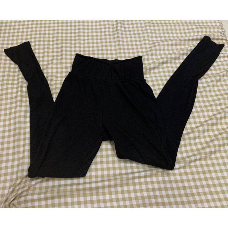 Pass quần legging chưa mặc bao giờ