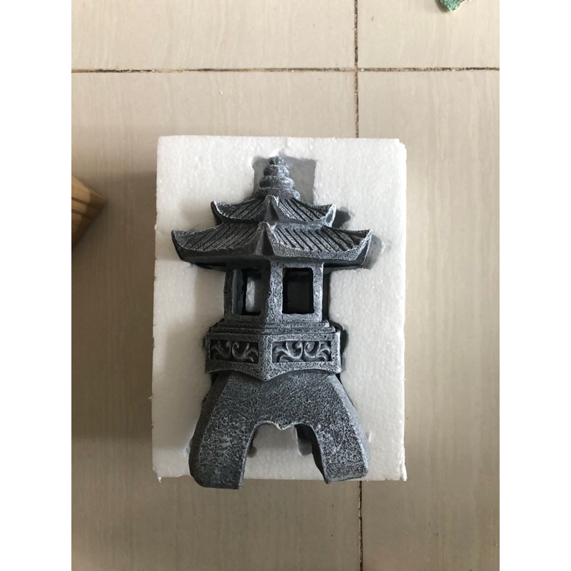 Đèn đá trang trí tiểu cảnh ban công, sân vườn