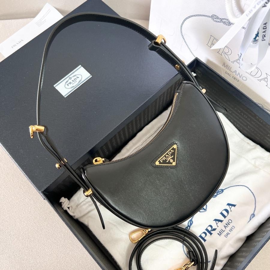 TÚI PRADA KẸP NÁCH SZ22