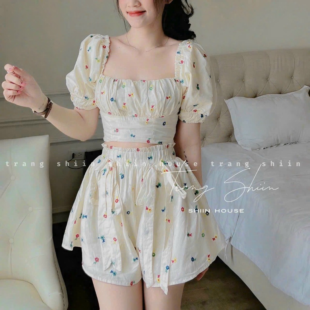 Sét đồ bộ nữ áo tay phồng, cúp ngực, bo eo mix quần đùi lưng cao, buộc nơ siêu dễ thương dành cho các nàng mặc nhà xinh. | BigBuy360 - bigbuy360.vn