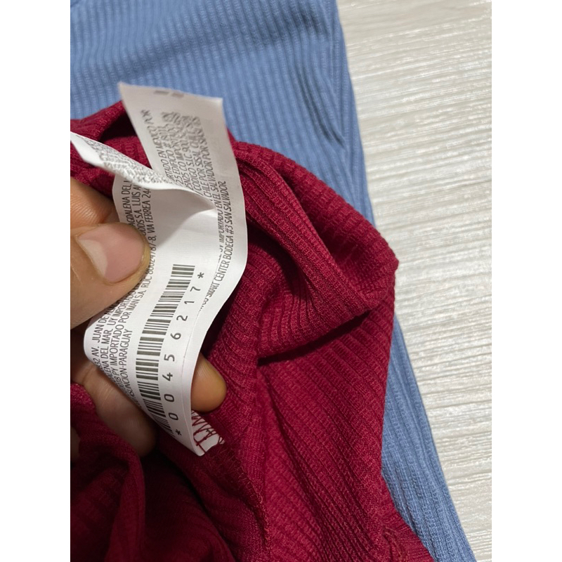 Áo 2 dây f21 xuất khẩu chất siêu co giãn.