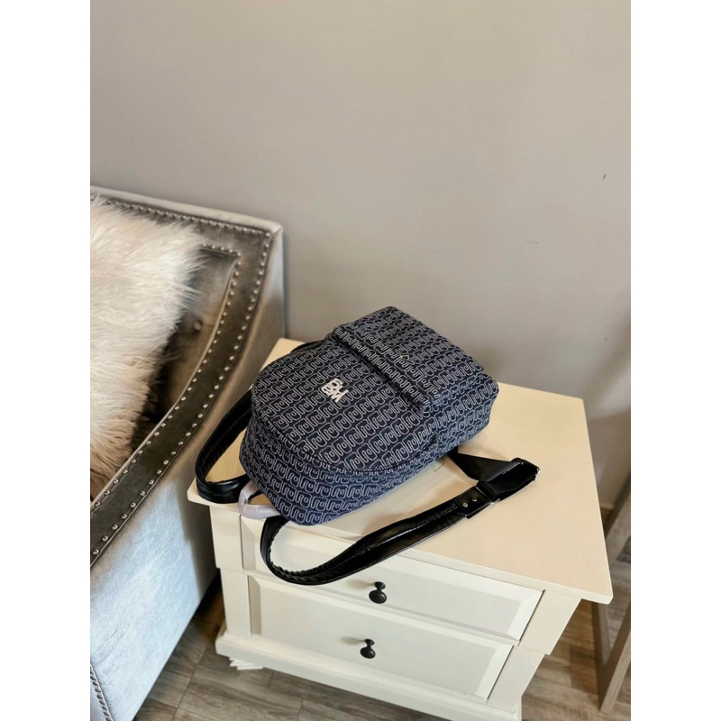 Balo  W A N G hót hit