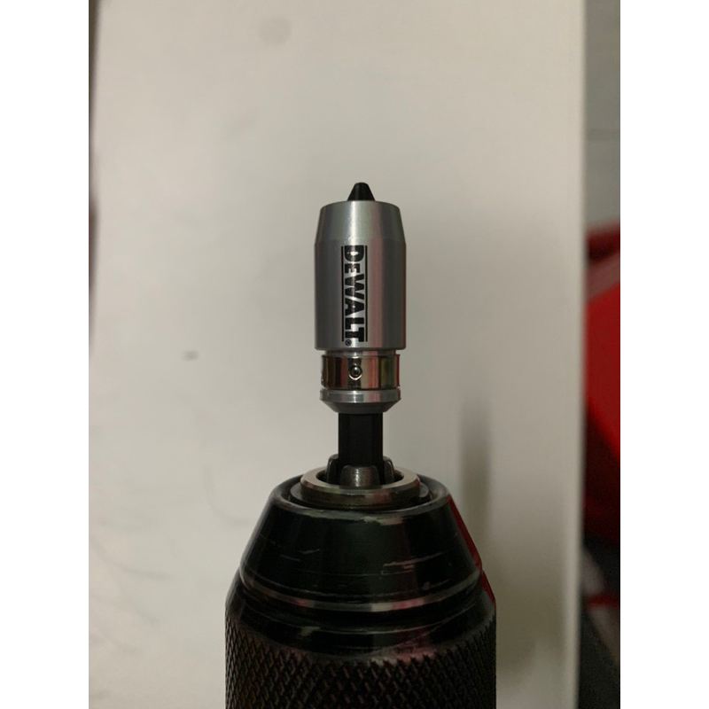 Đầu bắn tôn Dewalt đen dài 5cm , nam châm trợ từ mũi bắn vít Dewalt hàng bãi