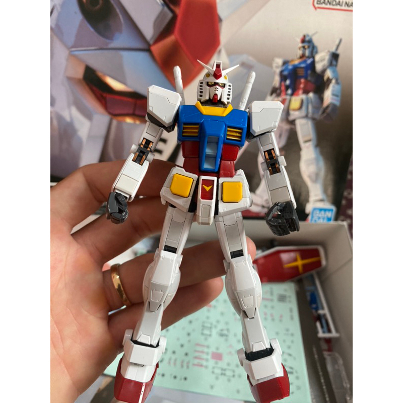 RX-78-2 GUNDAM - RG - 1/144 - MÔ HÌNH GUNDAM CHÍNH HÃNG BANDAI