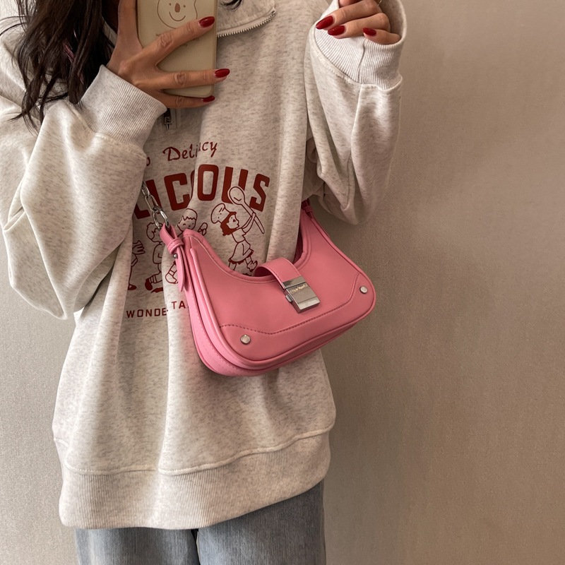 Túi xách nữ, túi đeo chéo thời trang công sở Hàn Quốc đeo chéo hot trend size _W15 TÚI DÂY DA PHỐI XÍCH size 23cm