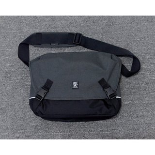 Túi máy ảnh có ngăn đựng ipad crumple roady 7500