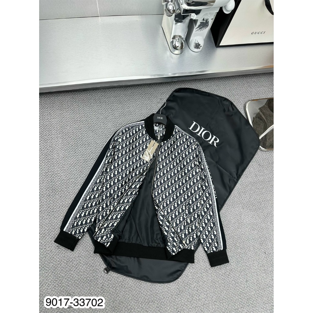 Áo khoác nam Di.or vân chìm thêu chữ cánh tay siêu chất-Áo khoác nam cao cấp