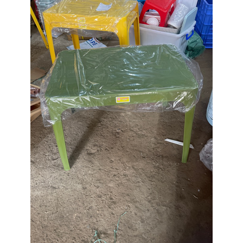 Bàn nhựa vuông quán nước Gia Long cao cấp 64x41x51 màu đỏ, xanh, vàng