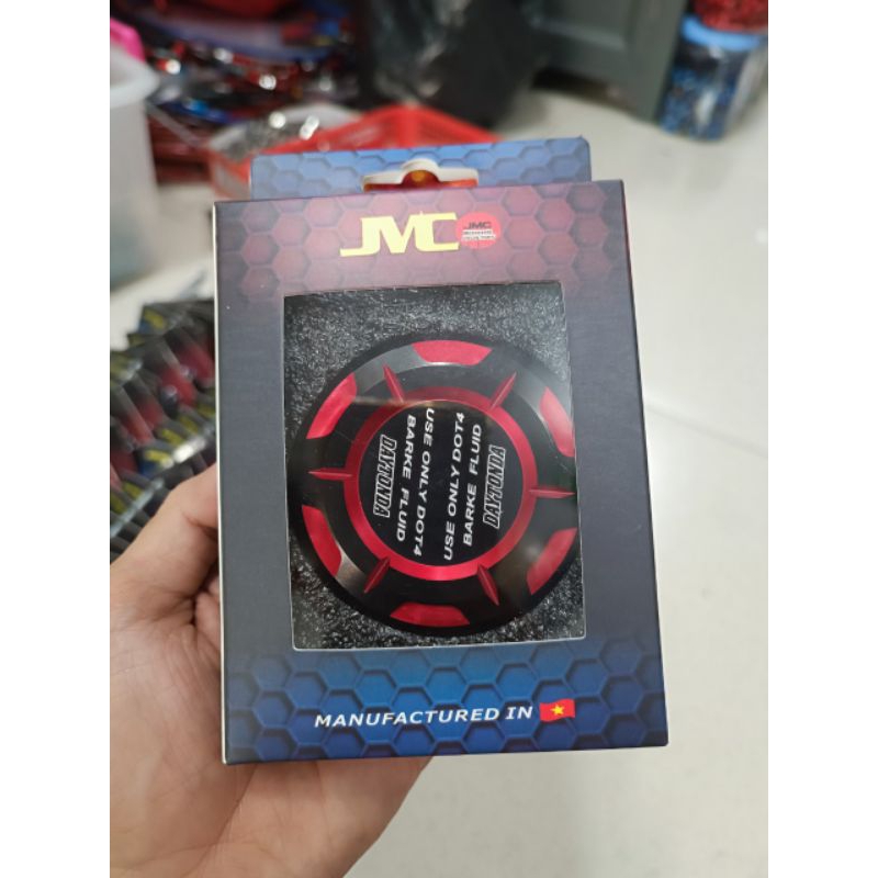 Nắp xăng DAYTONA 4D tặng kèm lục giác