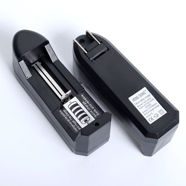 Bộ sạc pin dành 1860 thông dụng