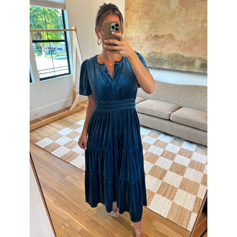 ĐẦM NHUNG MIDI DƯ XỊN