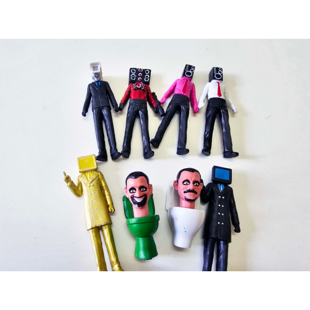 Set 8 môt hình Skibidi Toilet nhựa pvc dẻo kèm thẻ bài