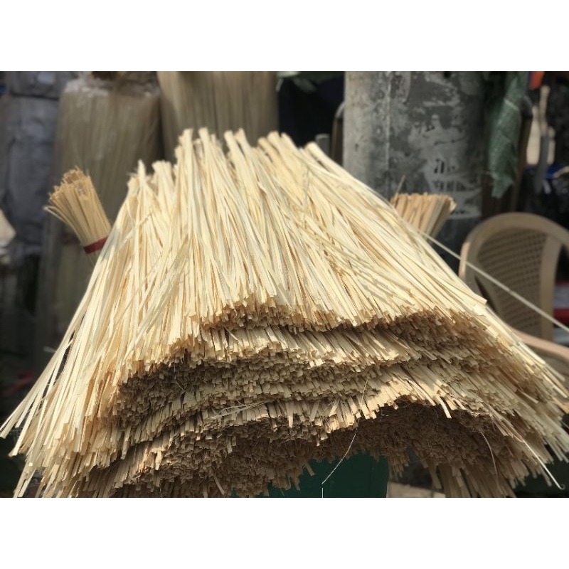 Dây lạt buộc gói bánh chưng, bánh tét, gói giò,ngày Tết cổ truyền dân tộc