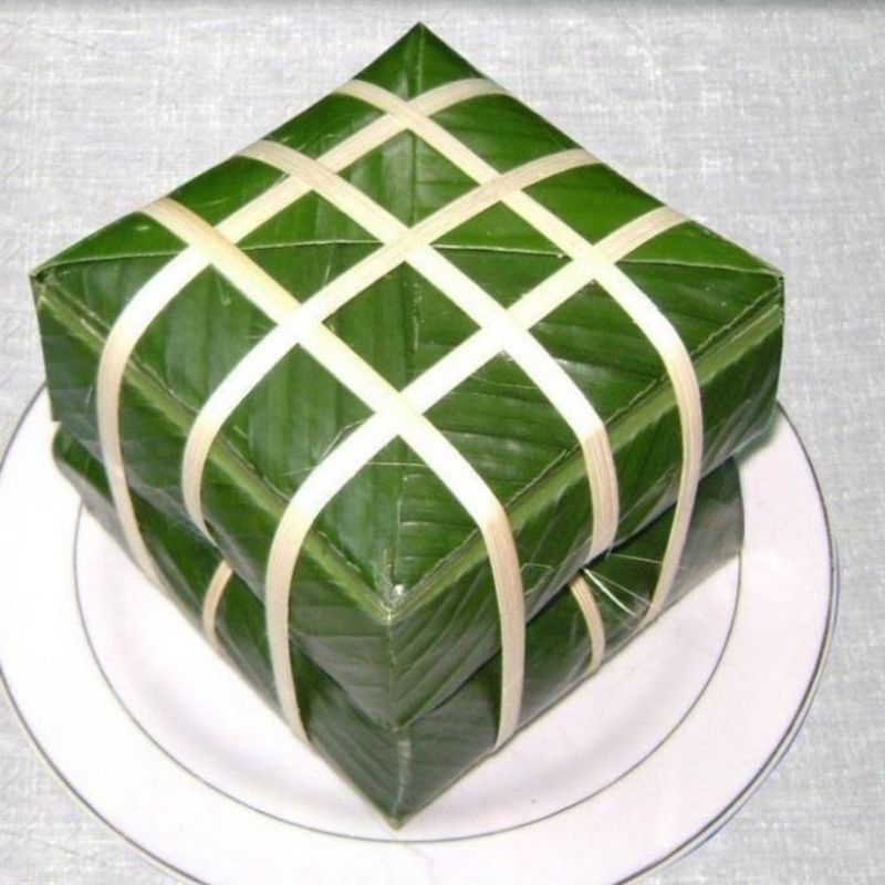 Dây lạt buộc gói bánh chưng, bánh tét, gói giò,ngày Tết cổ truyền dân tộc