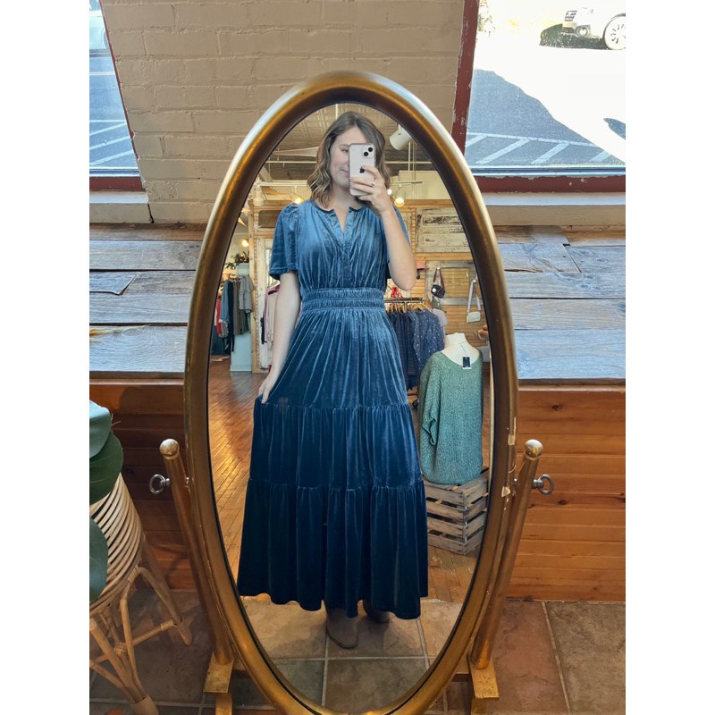 ĐẦM NHUNG MIDI DƯ XỊN