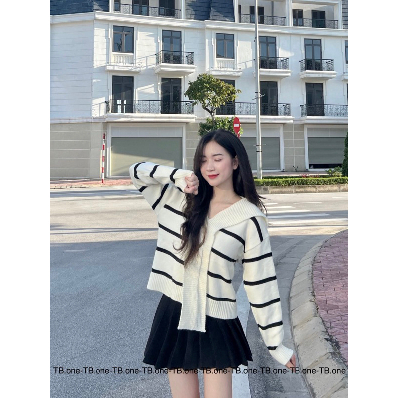 Áo Len kèm khăn liền siêu xinh cho các nàng