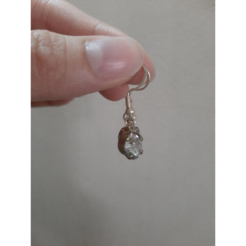 Khuyên tai bạc đá si Nhật