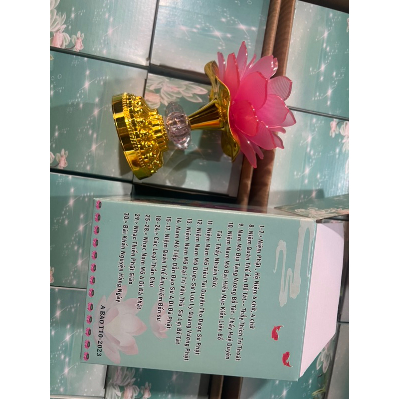 Đài Niệm Phật hoa sen 30 bài mẫu mới  có đèn led đổi màu