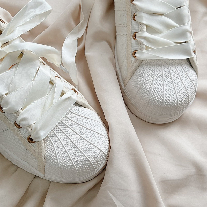 Giày thể thao sneaker sò vải canvas kem