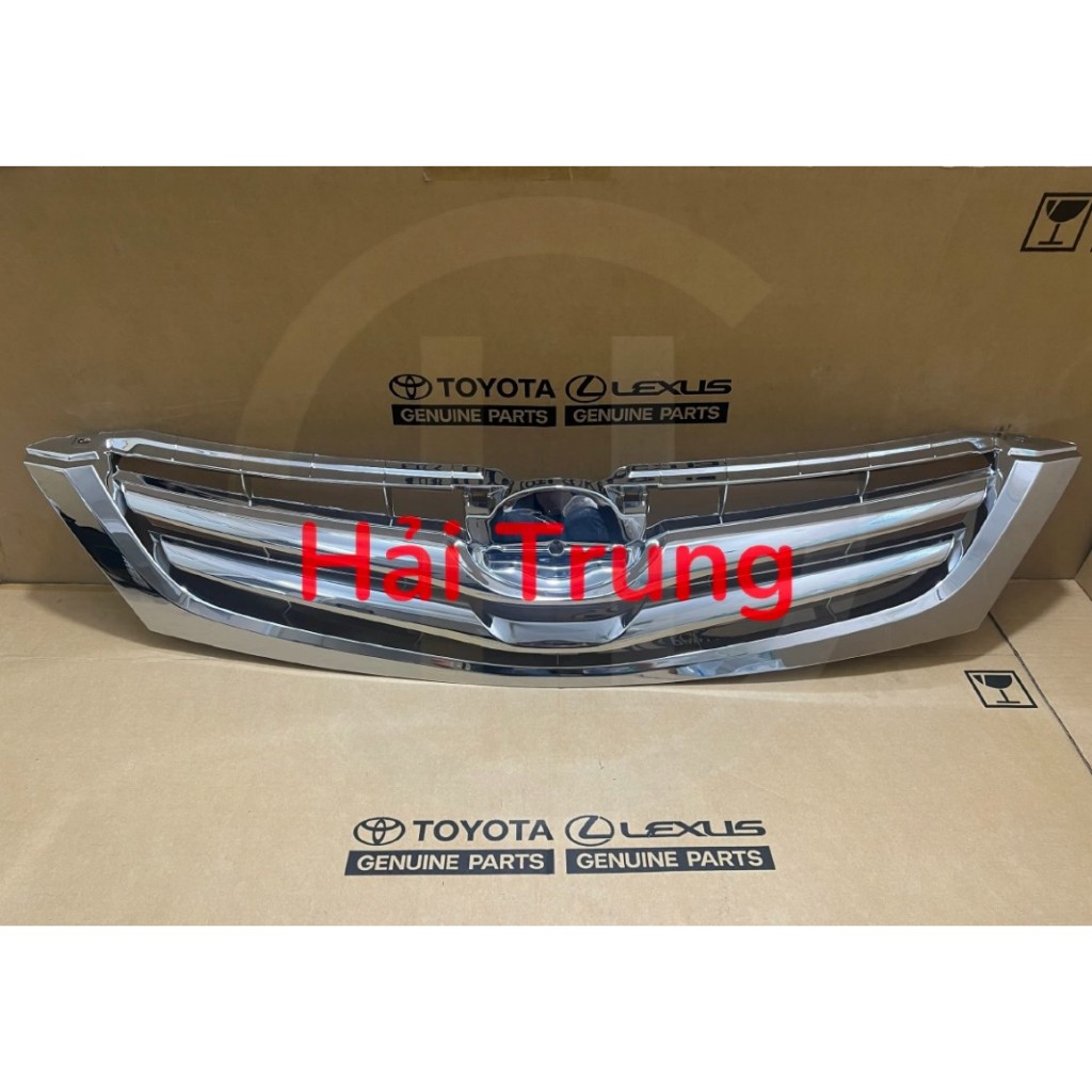 Mặt ca lăng Toyota Innova 2008-2012 liền logo mạ crom TY30646ACR