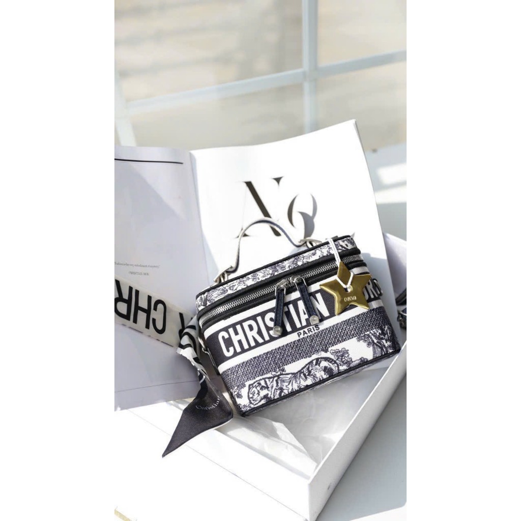 Túi Dior Vanity SUPPER họa tiết hổ xanh sang xịn , chuẩn hãng - Shop Lynh