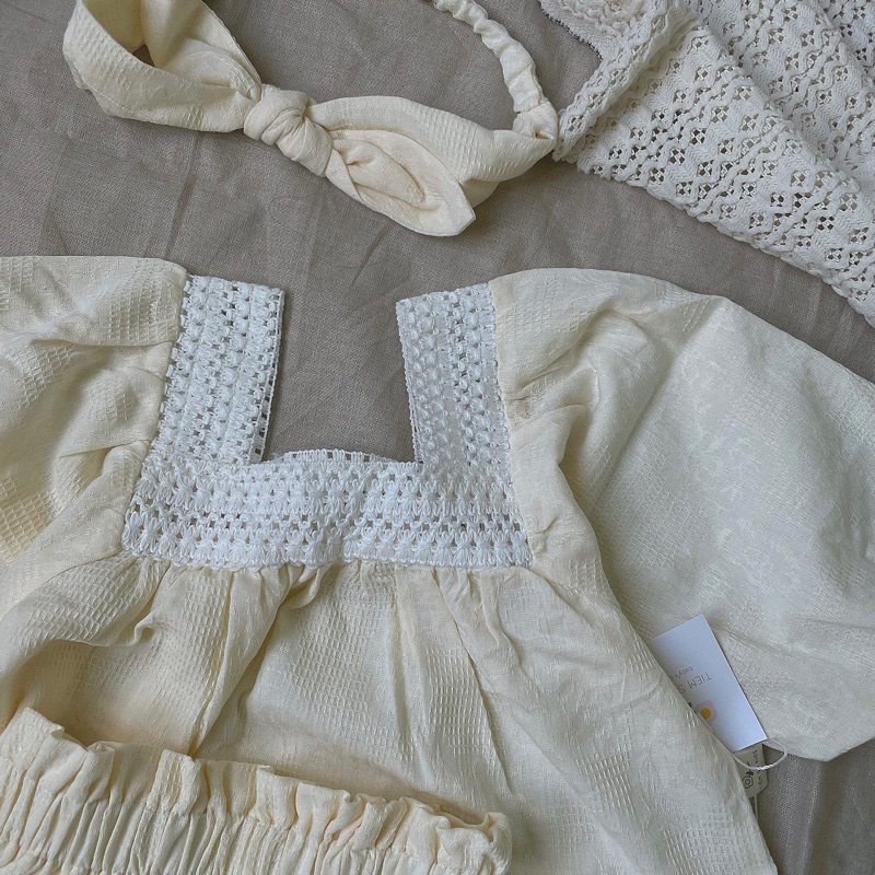 HÀNG THIẾT KẾ - Set bộ dài tay phối cổ ren kèm chip và turban cho bé gái