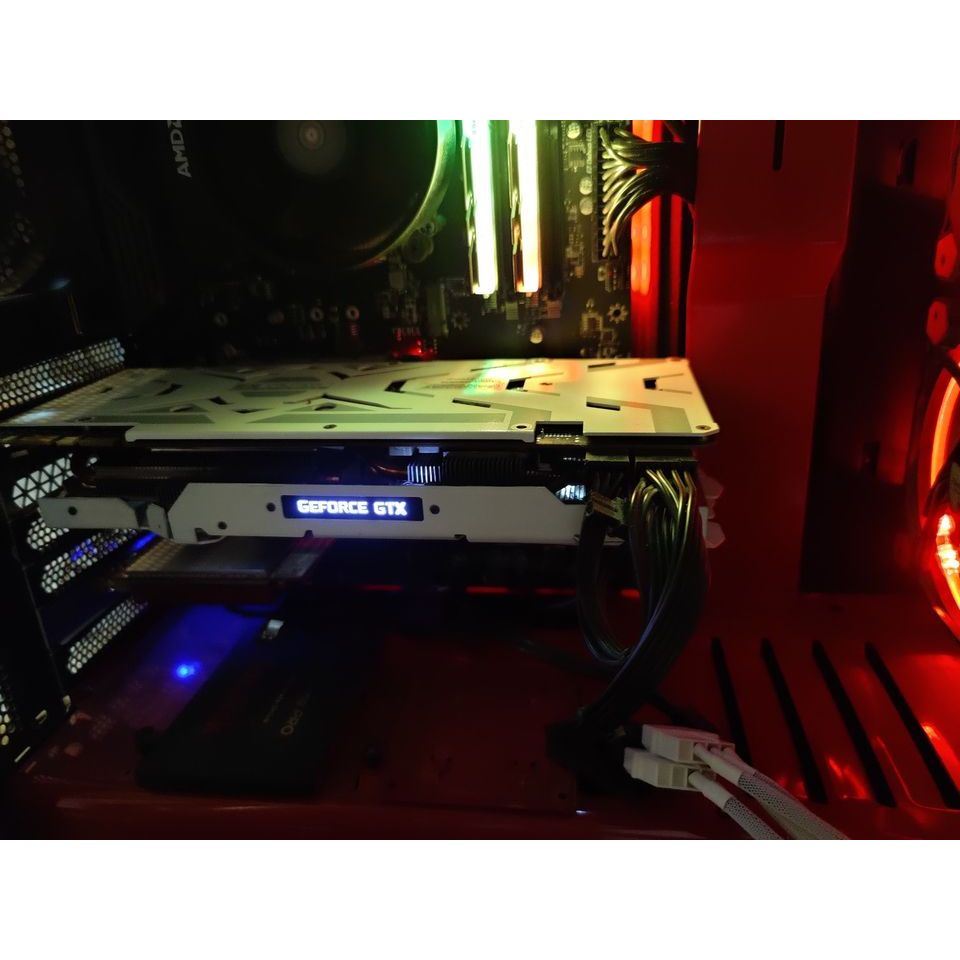 Card màn hình Vga GTX 1080ti 11G - Bảo hành 1 Tháng