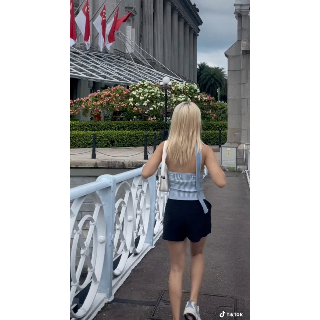 Quần Váy Mini Skirt Form Chữ A Màu Trắng Đen