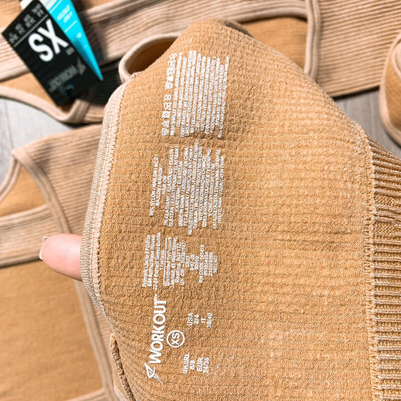 🐻 Tank seamless siêu xinh nhà PRlMARK