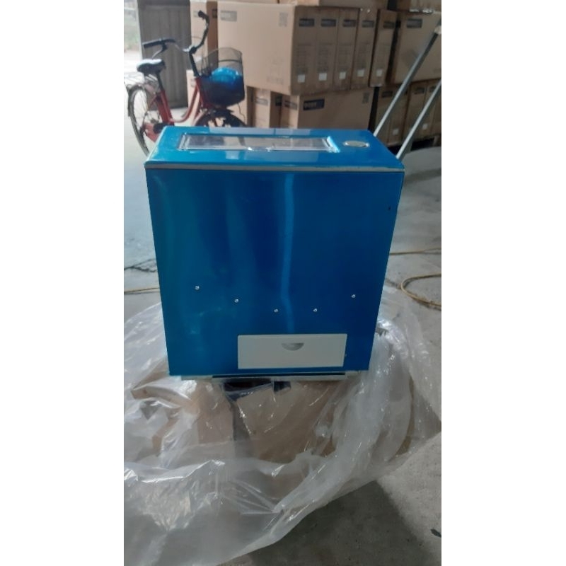 BossEU - Thùng gạo gắn cánh, ray âm cao cấp BS300GC