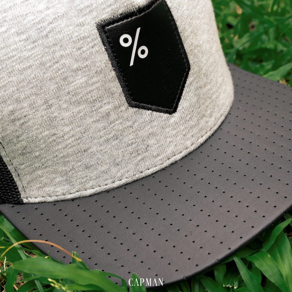 Mũ snapback thêu logo % màu xám đen CAPMAN CM77