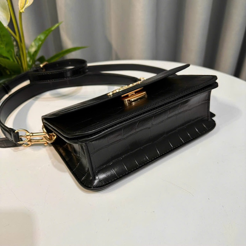 ‼️Rẻ nhất Shopee‼️Túi Coach brynn flap crossbody