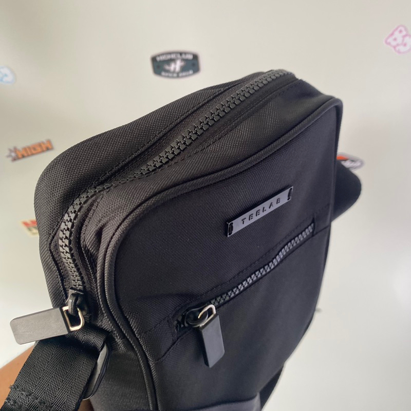 Túi đeo chéo Teelab Basic