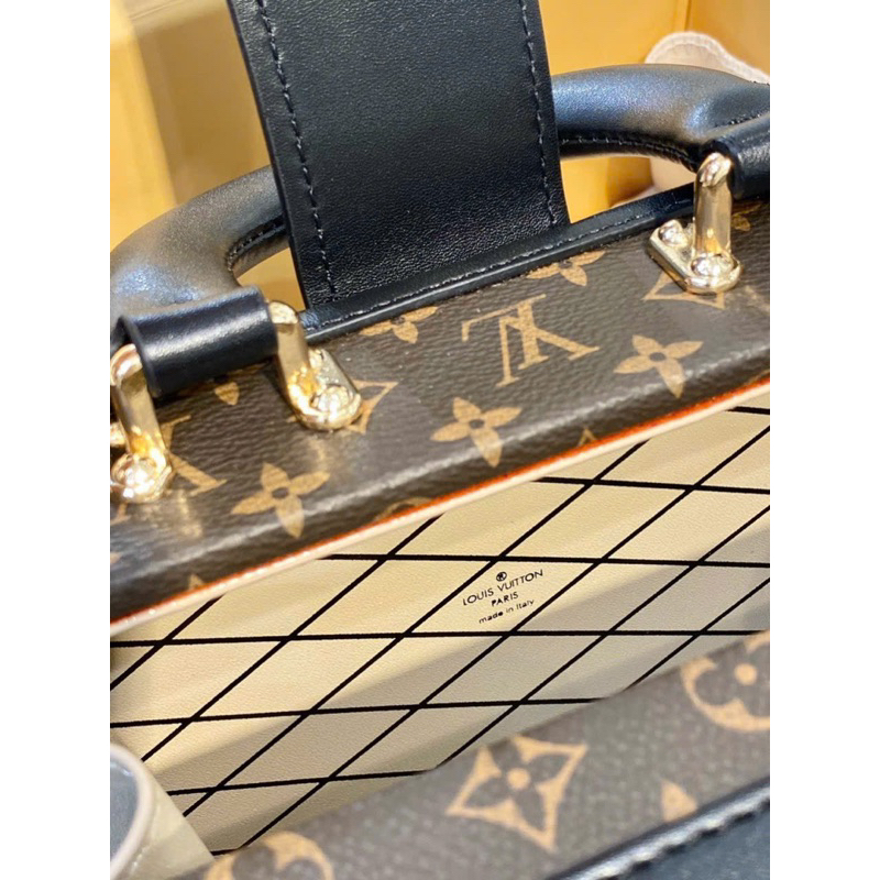 TÚI Lv Petite Malle Capitale MONOGRAM CANVAS SIZE 20CM