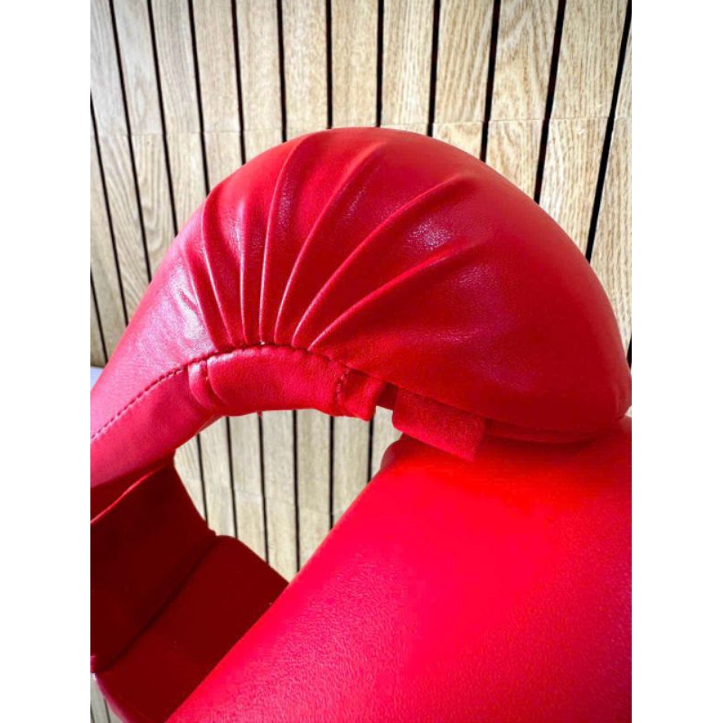 Găng karate tập luyện và thi đấu