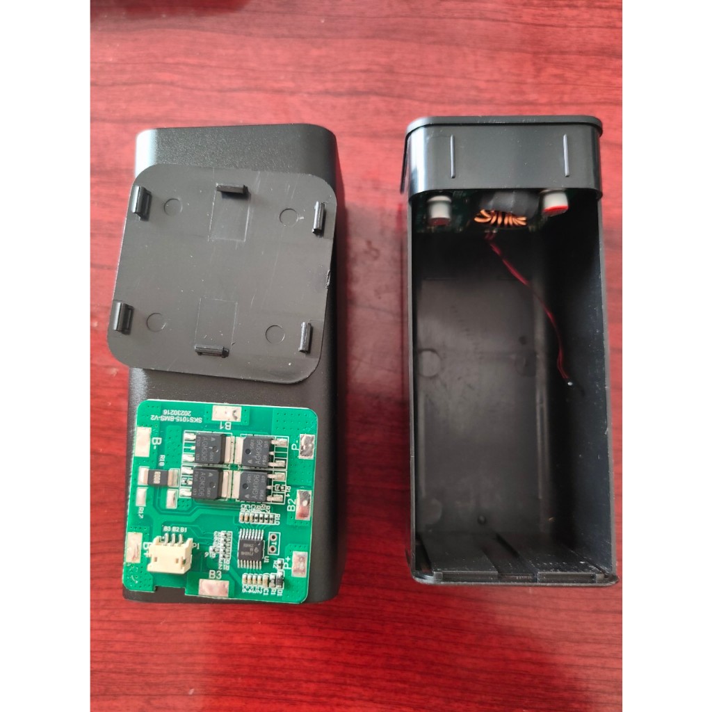 Box sạc nhanh 65W 4 cell 21700 vỏ nhôm 5V/9V/12V/15V/20V sạc siêu nhanh