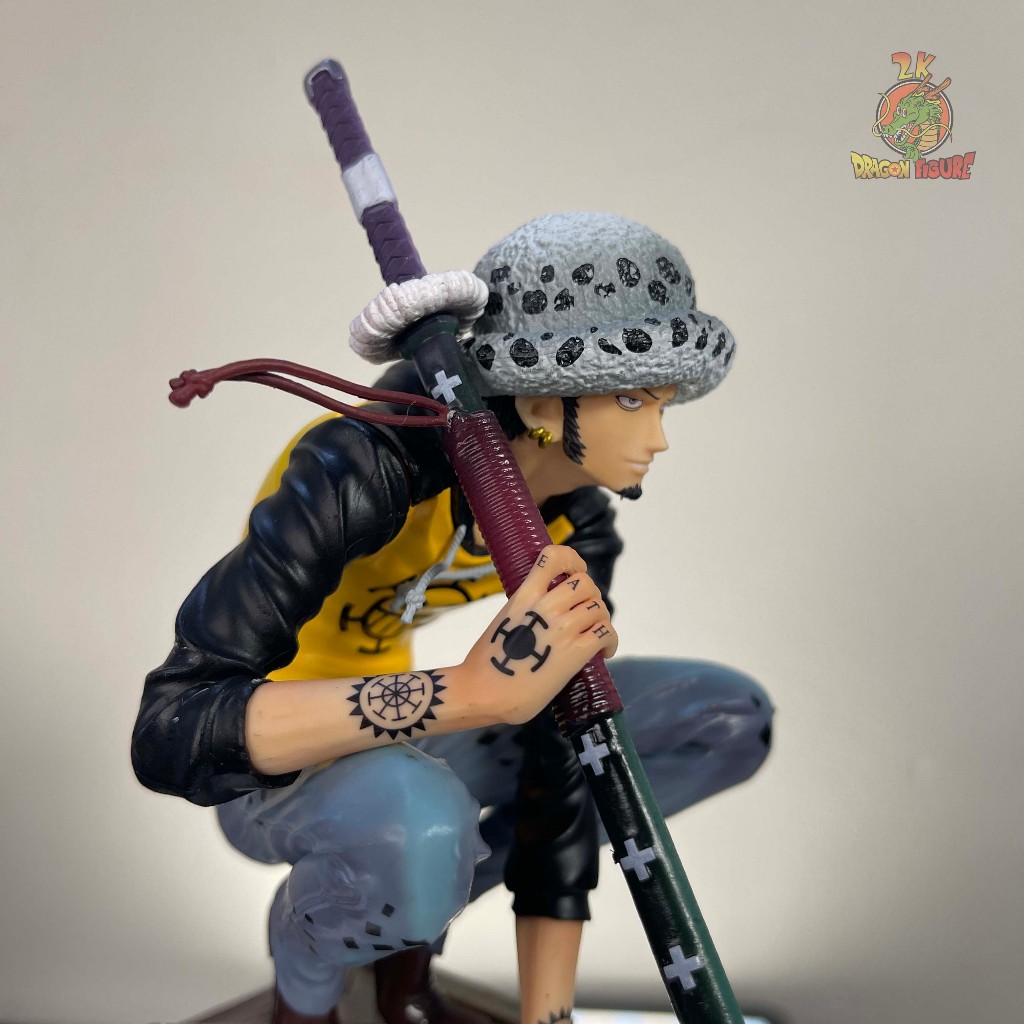 Mô hình Trafalgar D. Water Law trước timeskip, dáng ngồi cực ngầu - One Piece Figure - Mô hình 2K