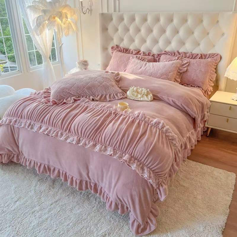 Bộ chăn ga nỉ bèo ren điệu đà