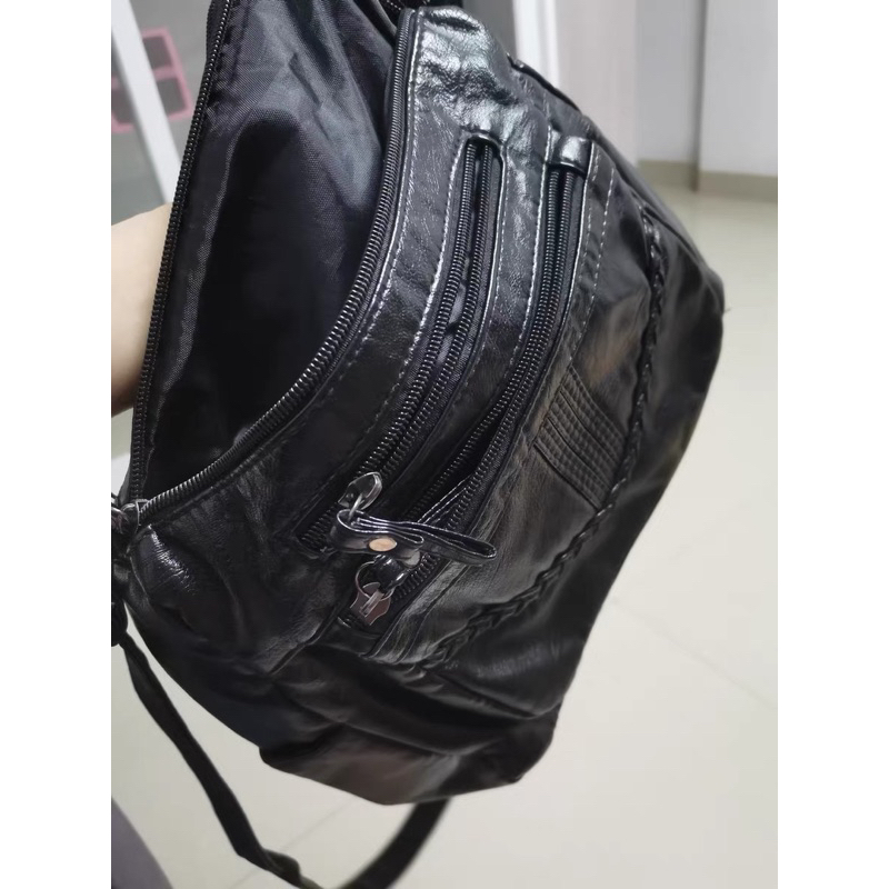 Túi Xách Đeo Chéo Da Mềm Dang Cho Nữ Nhiều Ngăn Khoá Kéo