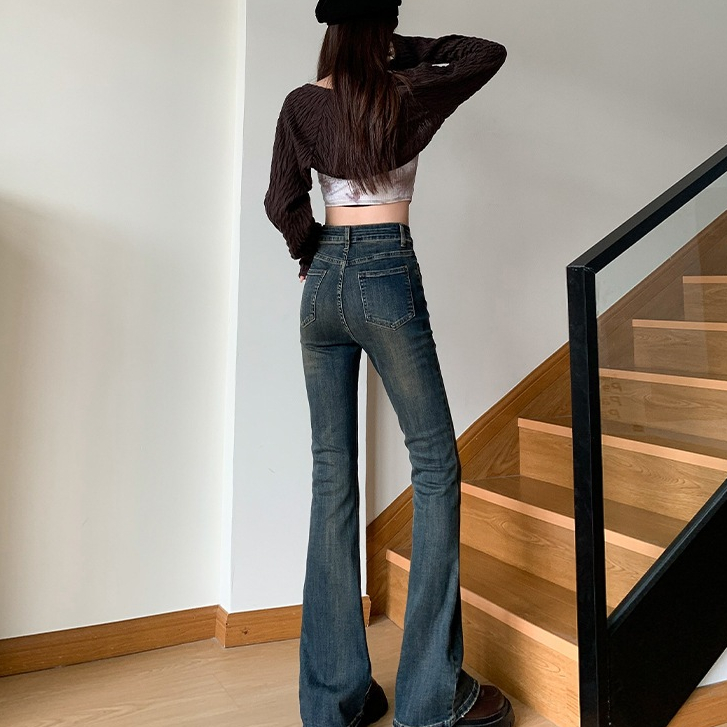 Quần Jean Nữ Loe Màu Xanh Mài Loang Đùi 2 túi nhỏ trước nổi bật hotrend