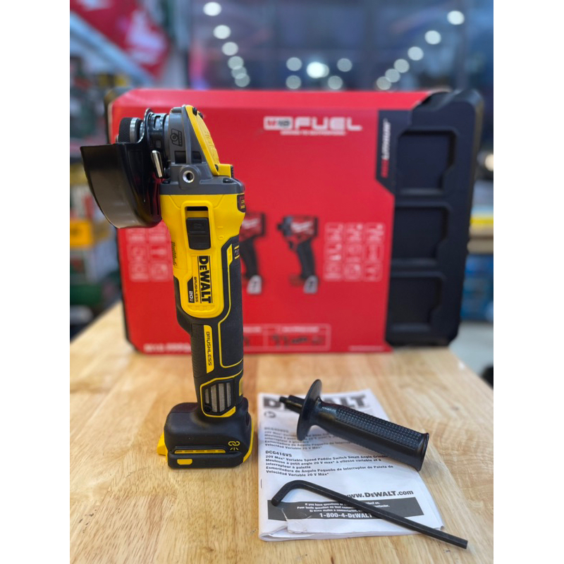 Máy mài góc 125mm Dewalt Dcg409vsb có chỉnh tốc - Hàng xách tay usa