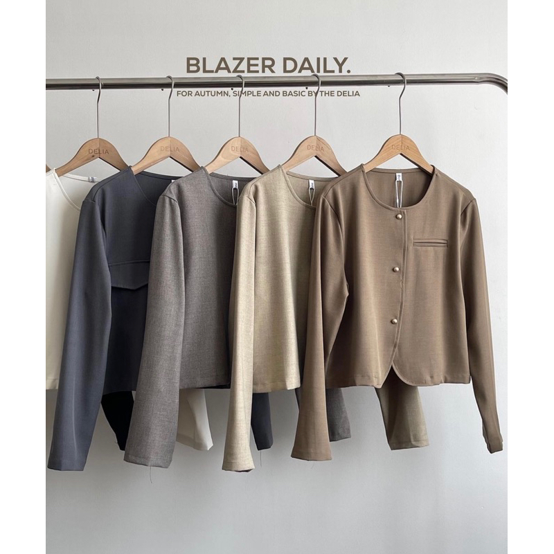 2318-2 ÁO BLAZER CỔ TRÒN DÀI TAY 3 CÚC