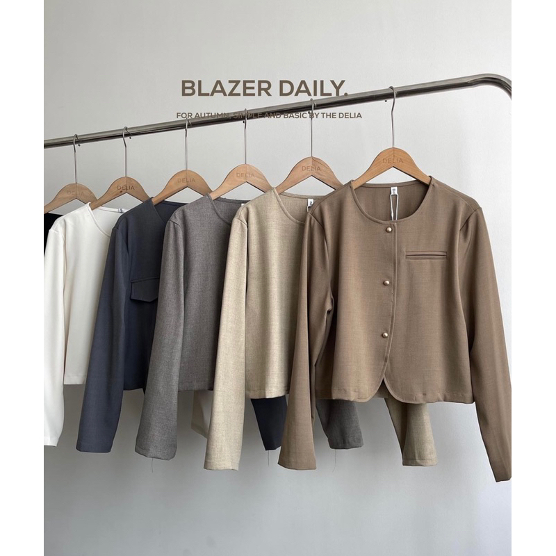 2318-2 ÁO BLAZER CỔ TRÒN DÀI TAY 3 CÚC