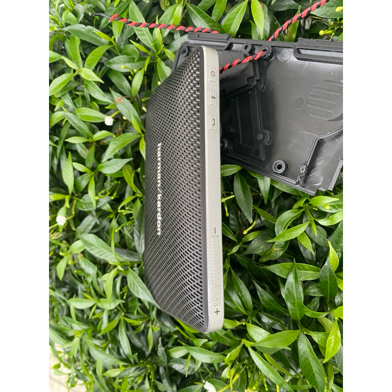 HK Esquire Mini không có loa hoạt động bt.