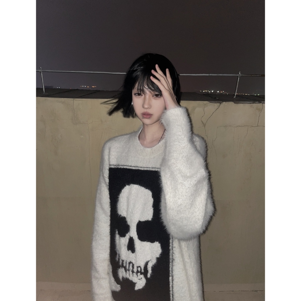 Áo sweater len nam nữ cổ tròn lông cừu hottrend sweater nam nữ unisex dáng rộng in hình đầu lâu cá tính 2537