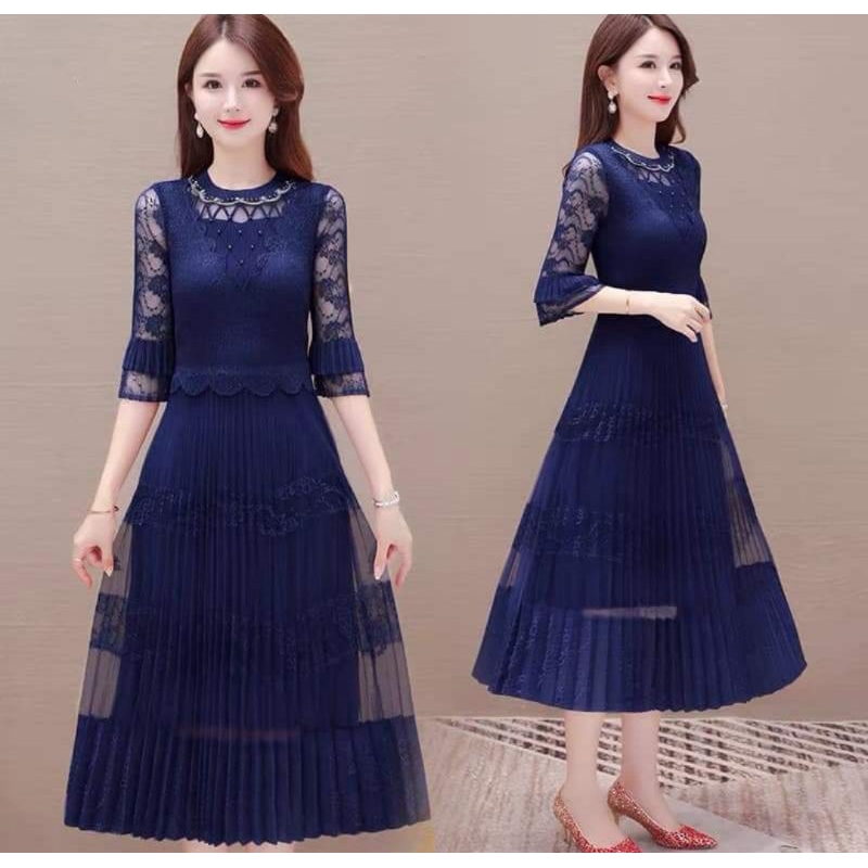 Đầm thiết kế tay lỡ